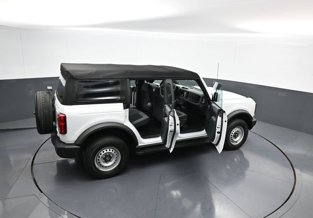 Used 2021 Ford Bronco Base image 47