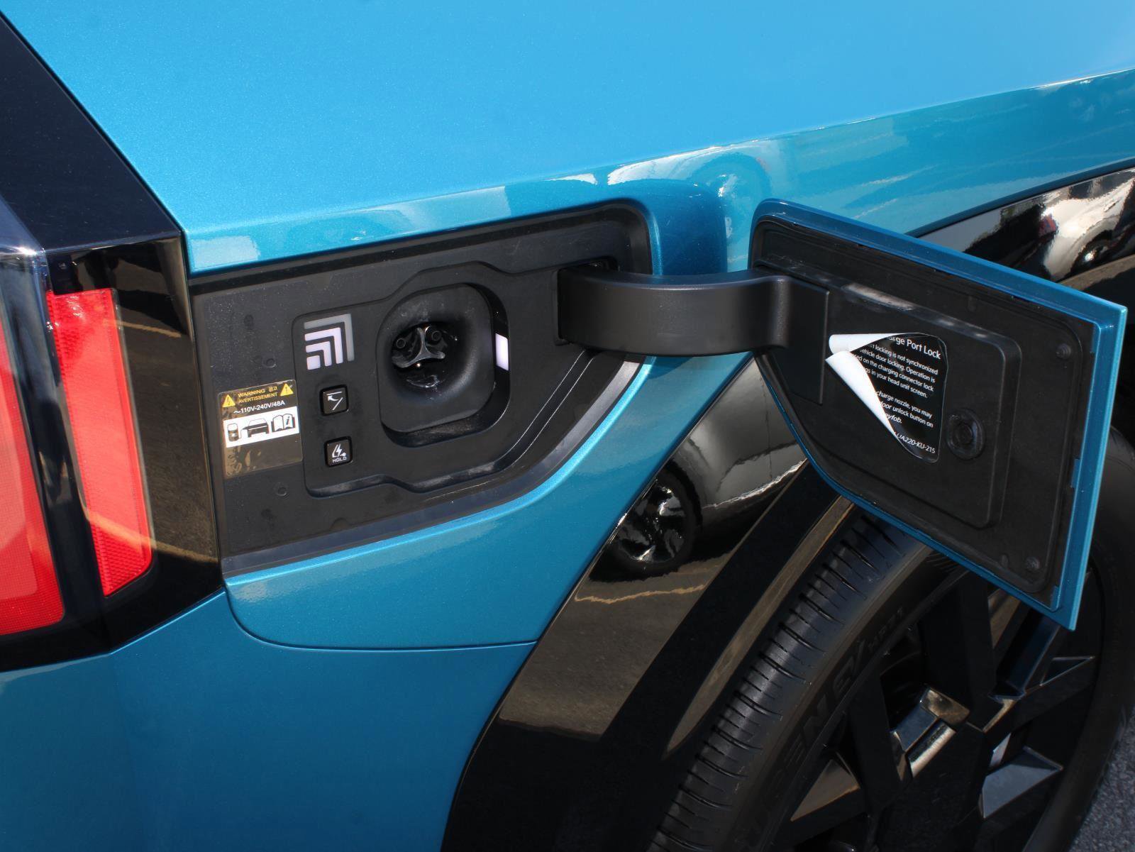 New 2026 Kia EV9 Land w/ Nightfall Edition Package image 4