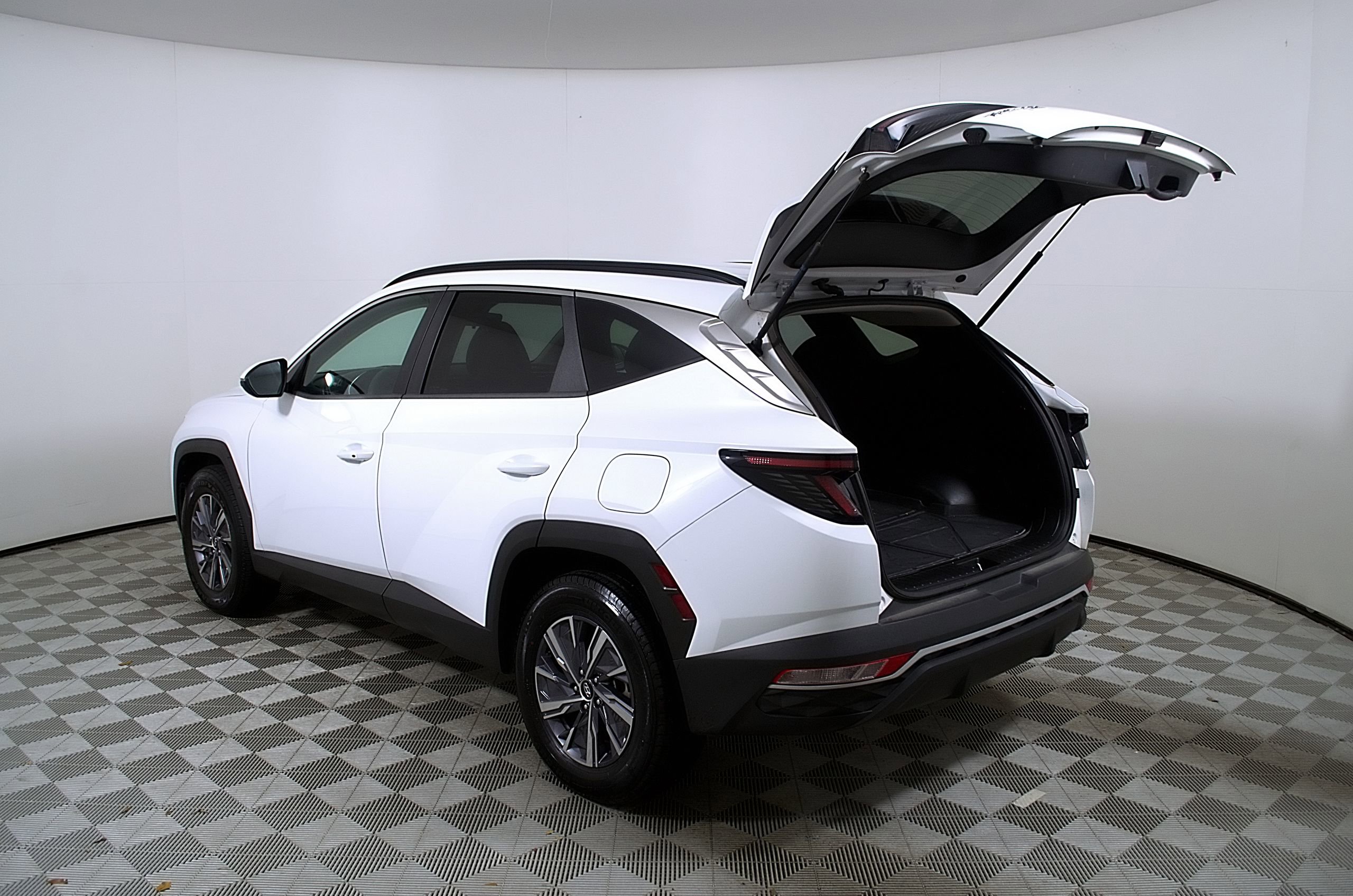 Used 2022 Hyundai Tucson Blue AWD/4WD image 10