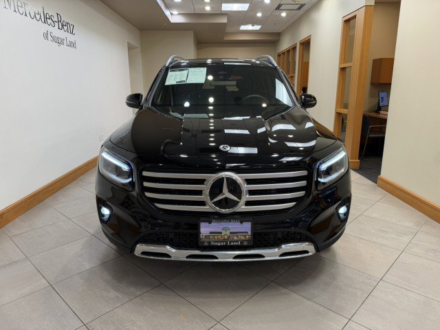 Certified 2025 Mercedes-Benz GLB 250 4MATIC w/ Winter Package image 2
