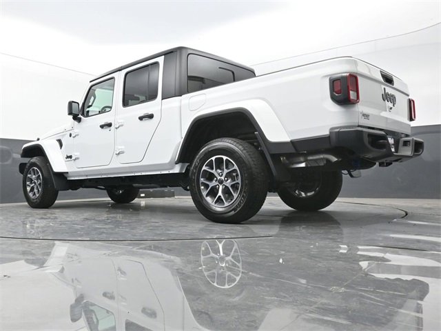 Used 2024 Jeep Gladiator Sport image 41