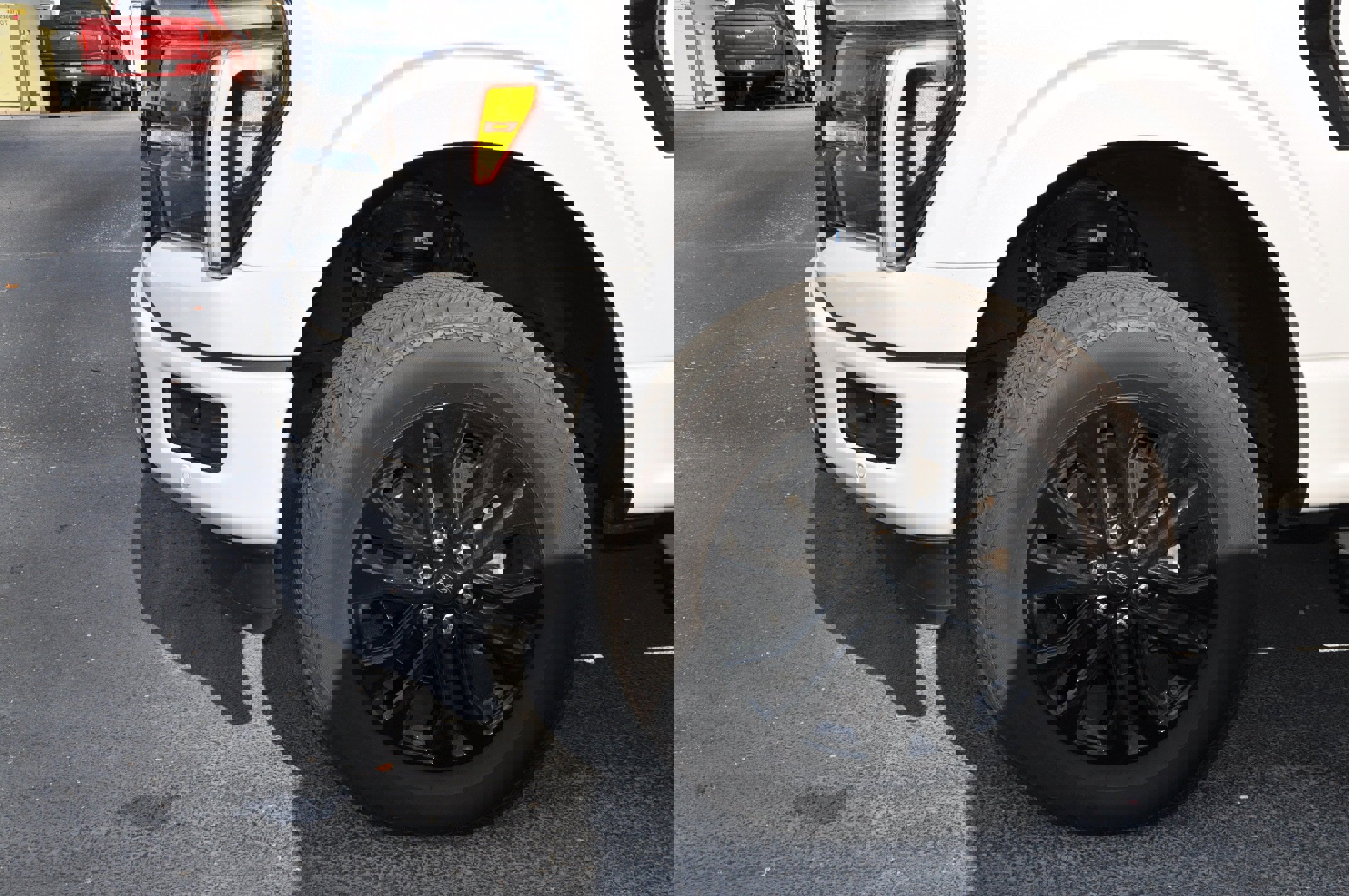 New 2025 Ford F150 Lariat w/ Equipment Group 502A High image 9