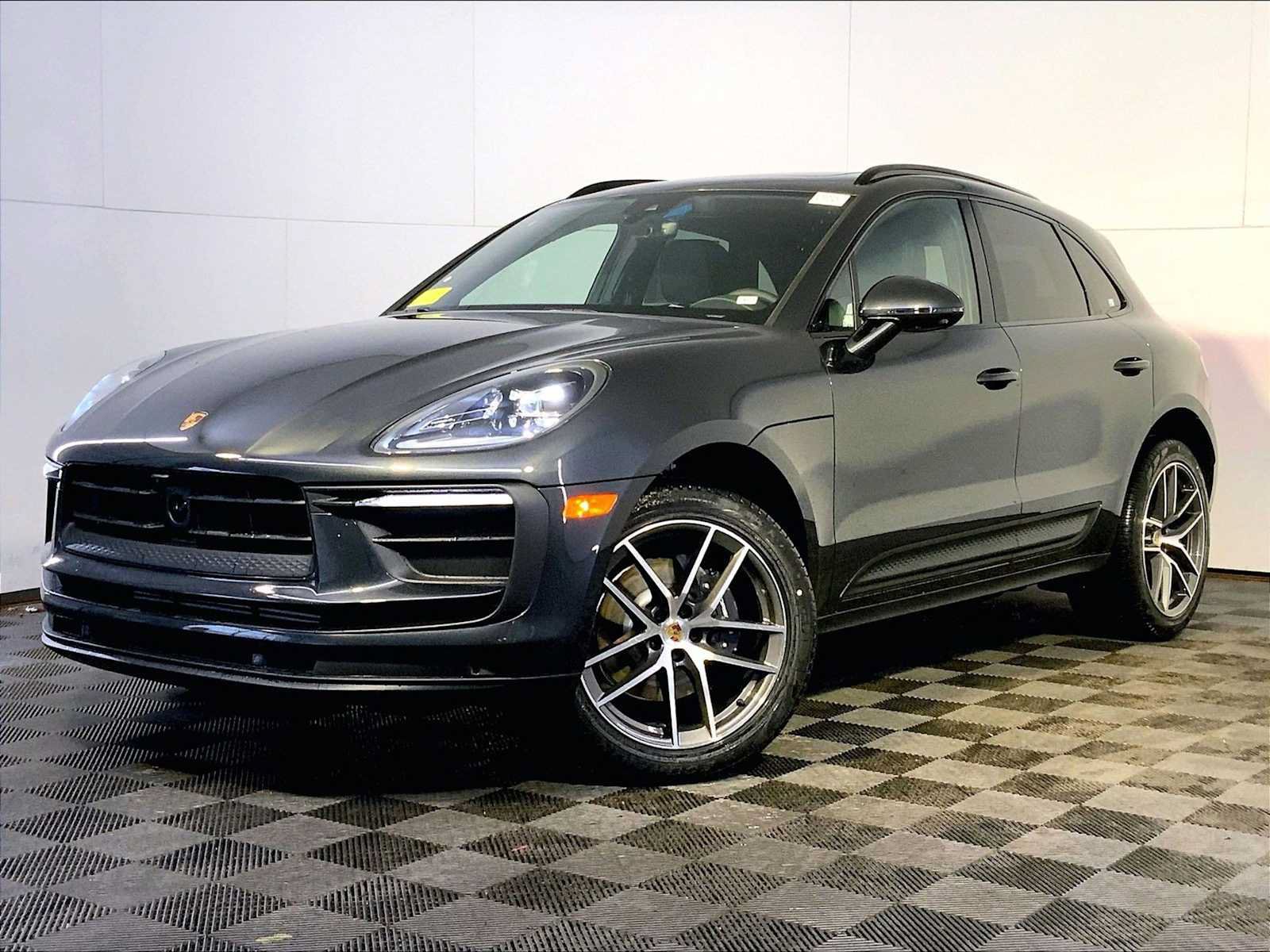 New 2026 Porsche Macan AWD/4WD image 1