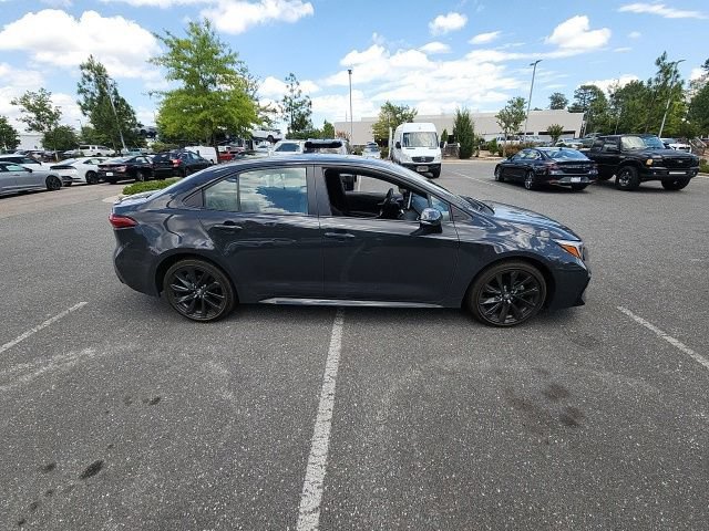 Used 2025 Toyota Corolla XSE FWD image 16