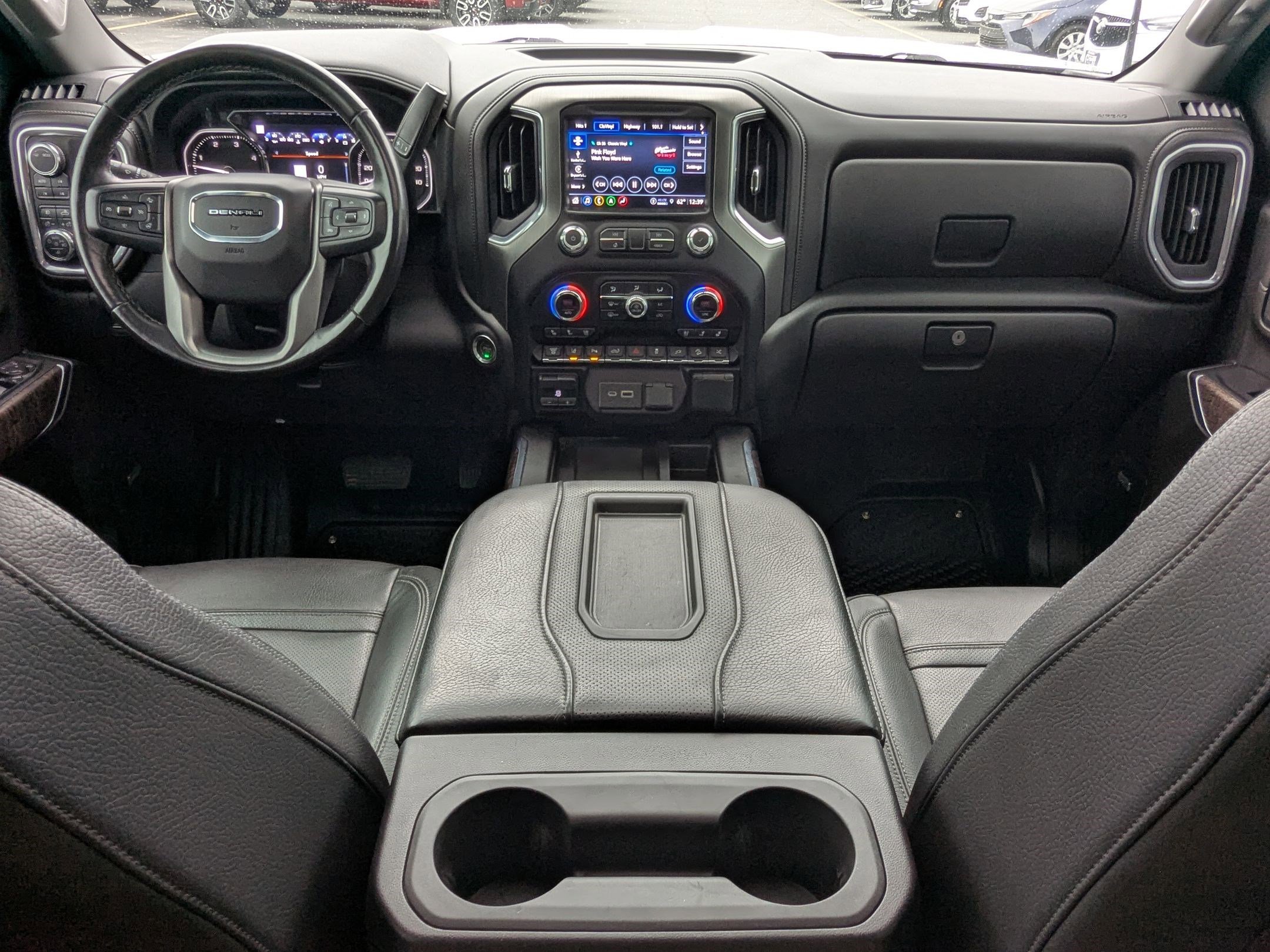 Used 2022 GMC Sierra 3500 Denali w/ Denali Ultimate Package image 33