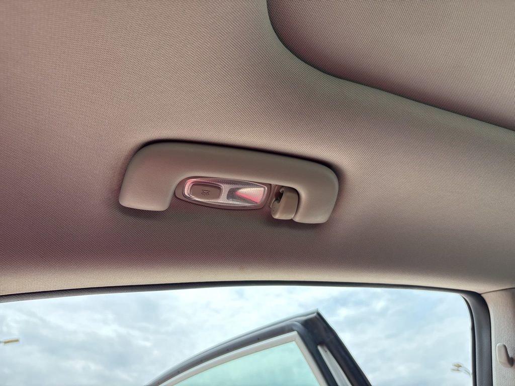 Used 2020 Kia Cadenza Technology image 41