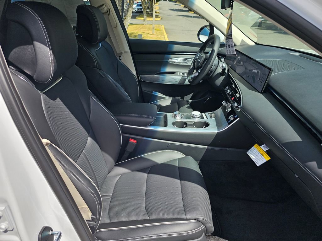 New 2026 Genesis Electrified GV70 image 11