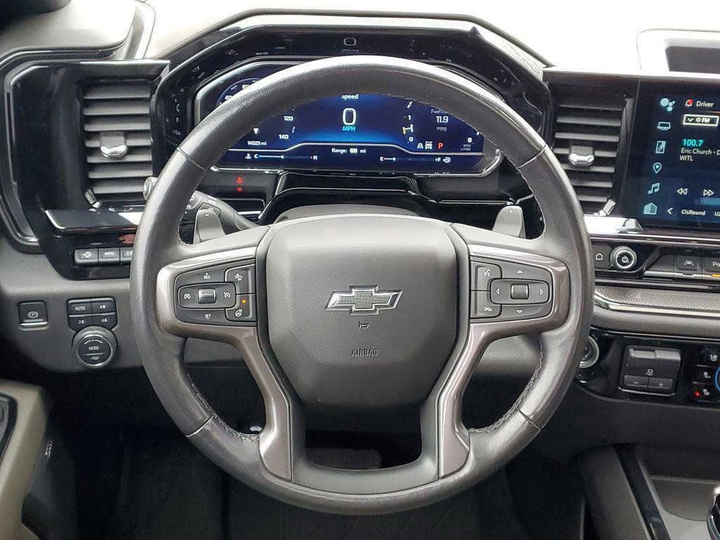 Certified 2022 Chevrolet Silverado 1500 ZR2 w/ Technology Package AWD/4WD image 29