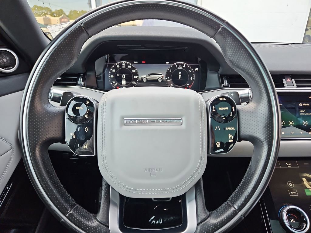 Used 2020 Land Rover Range Rover Evoque First Edition image 10