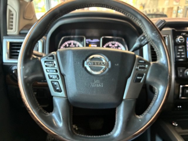 Used 2017 Nissan Titan Platinum Reserve RWD image 19