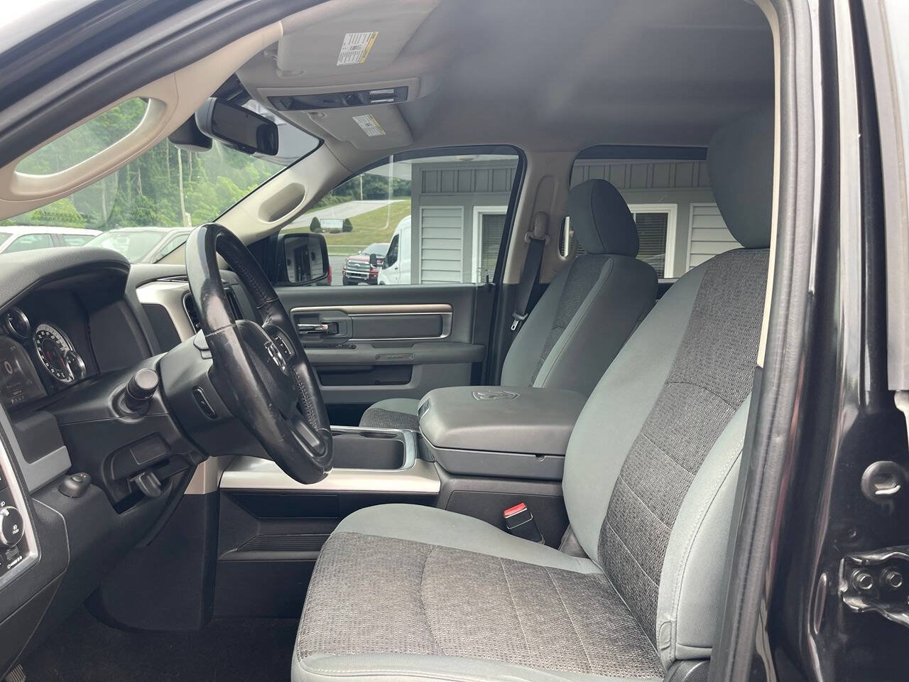 Used 2016 RAM 1500 Big Horn AWD/4WD image 21