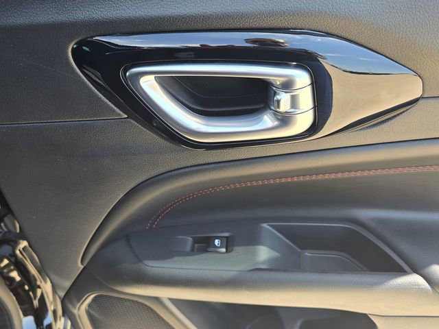 Used 2025 Jeep Compass Trailhawk image 22