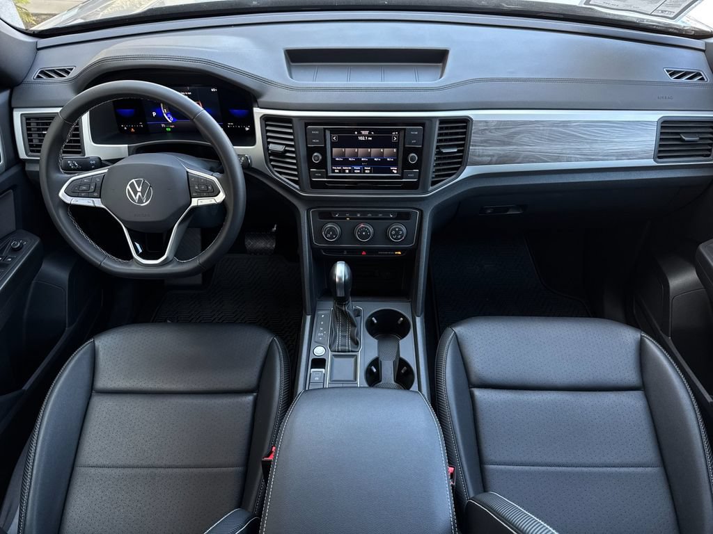 Used 2023 Volkswagen Atlas Cross Sport SE FWD image 13