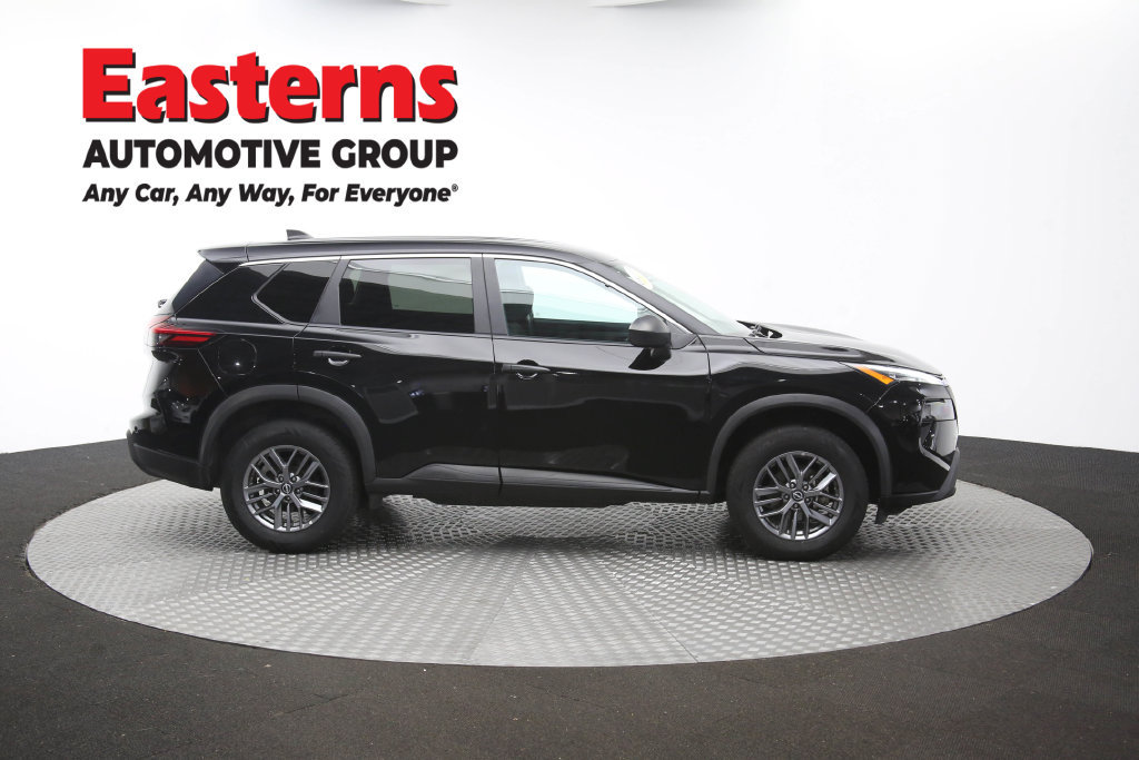 Used 2024 Nissan Rogue S AWD/4WD image 48