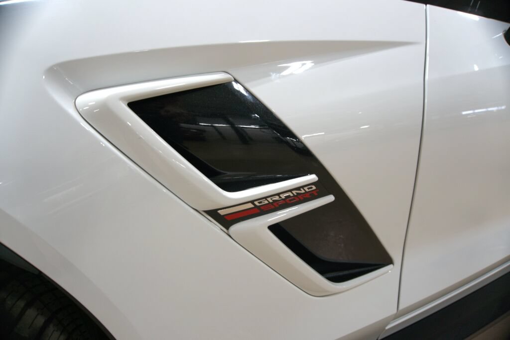 Used 2019 Chevrolet Corvette Grand Sport RWD image 21