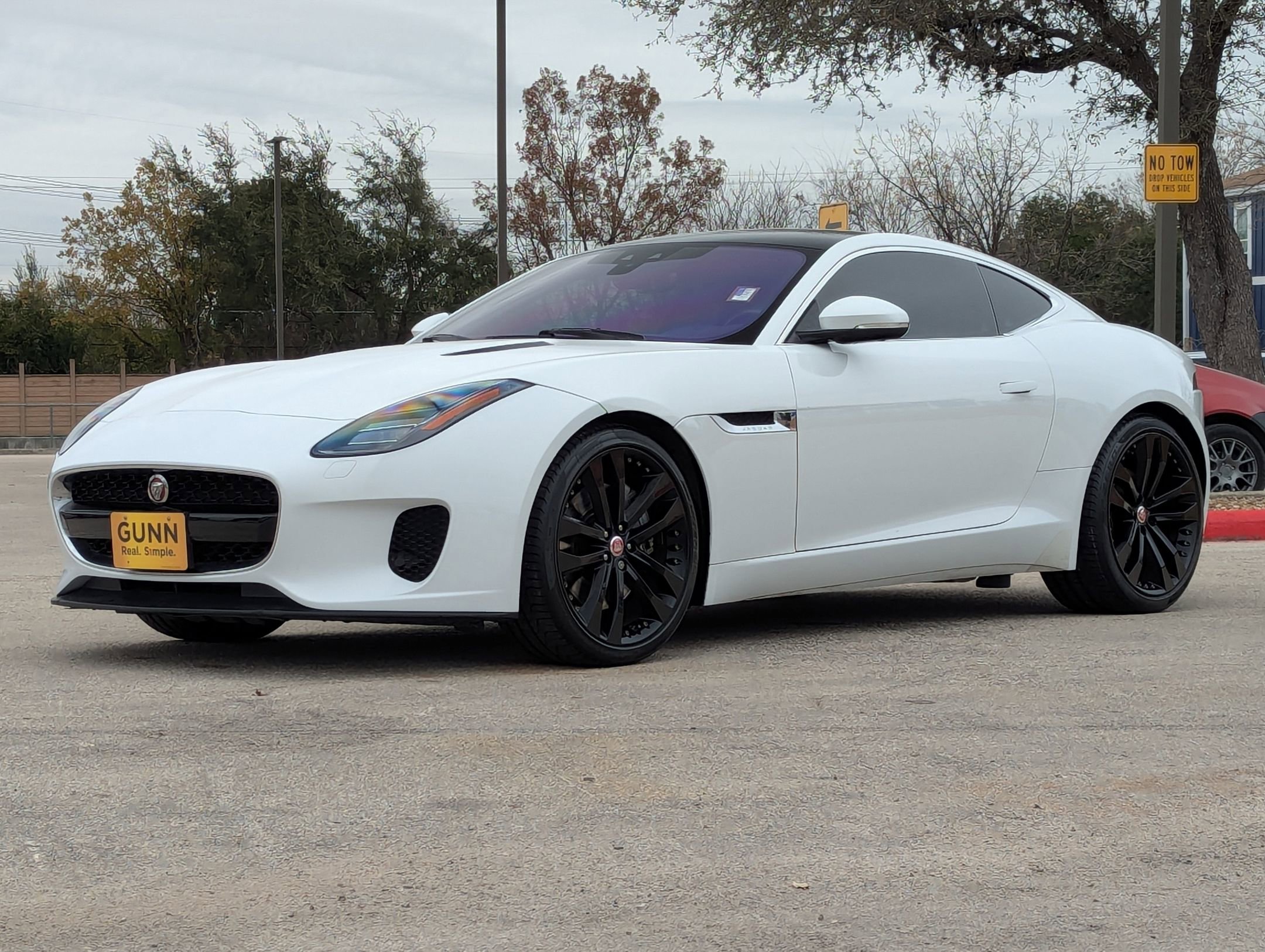 Used 2019 Jaguar F-TYPE Coupe image 8