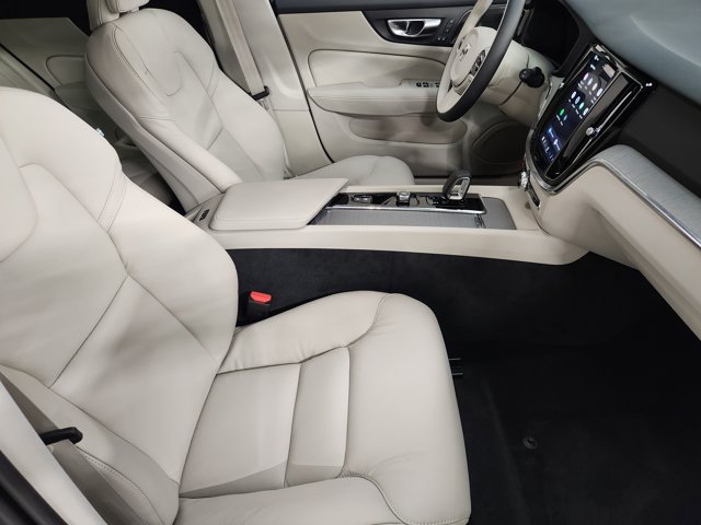 New 2026 Volvo V60 B5 Cross Country Plus w/ Protection Package Premier AWD/4WD image 3