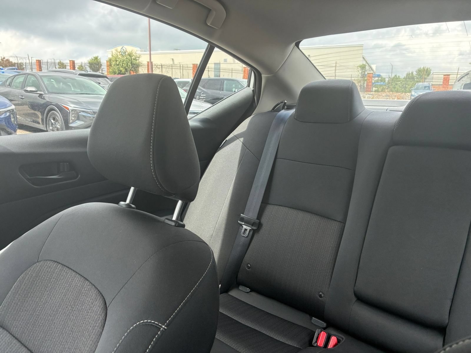 Used 2025 Nissan Altima 2.5 SV FWD image 29