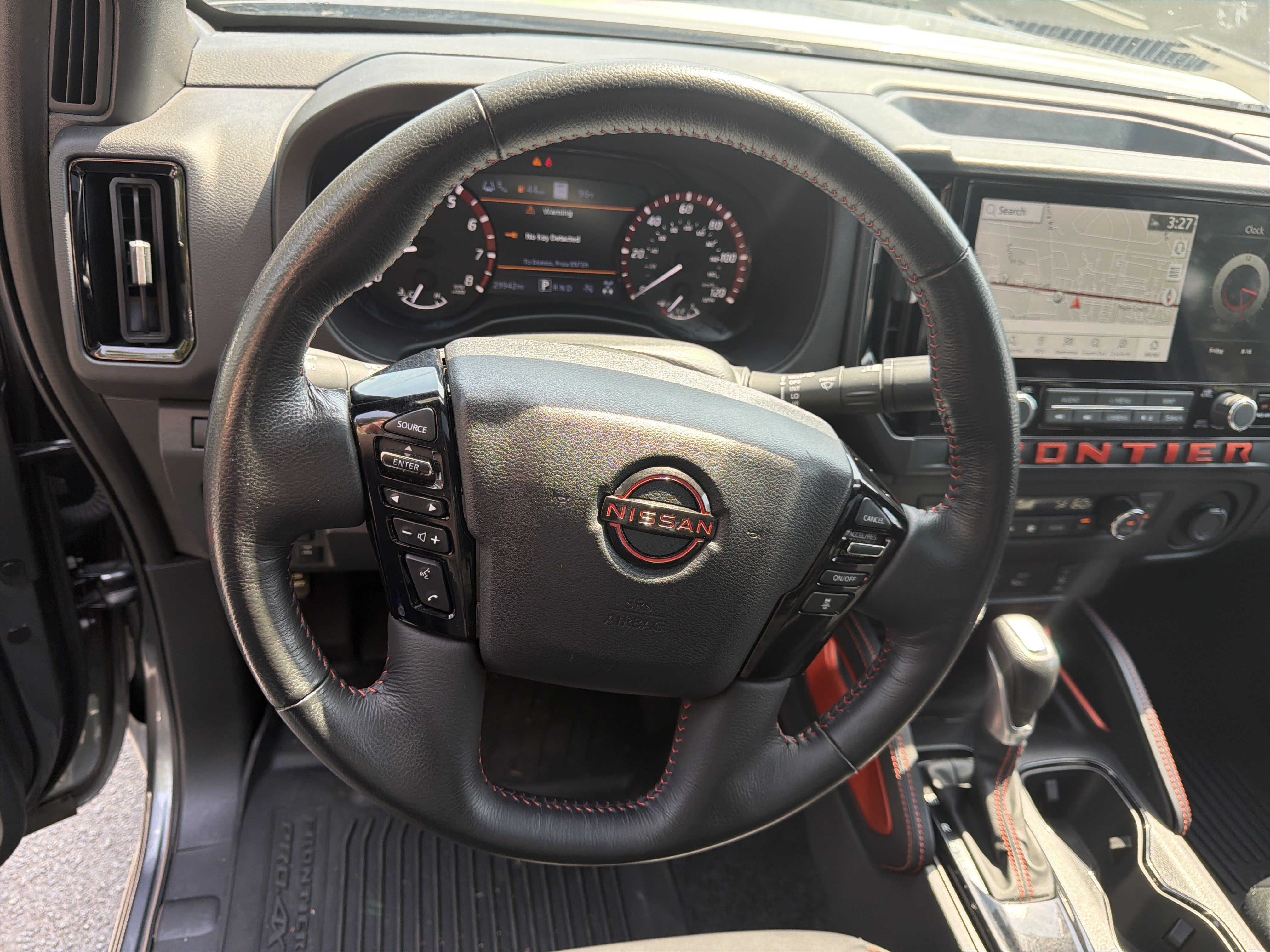 Used 2025 Nissan Frontier PRO-4X w/ Pro Premium Package AWD/4WD image 18