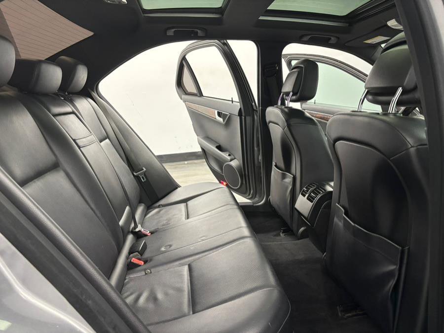 Used 2013 Mercedes-Benz C 300 Sport image 33