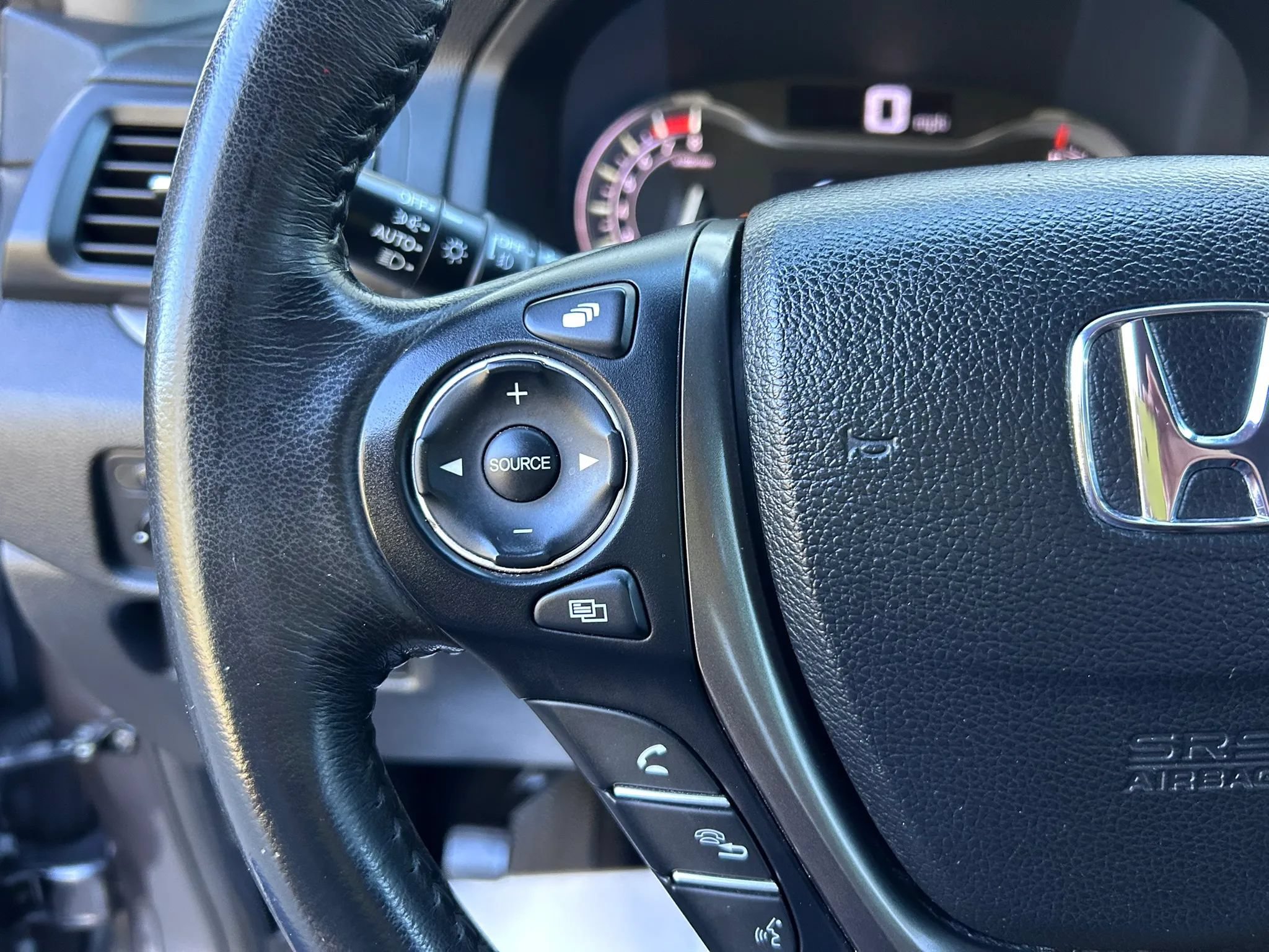 Used 2018 Honda Ridgeline RTL-T image 41