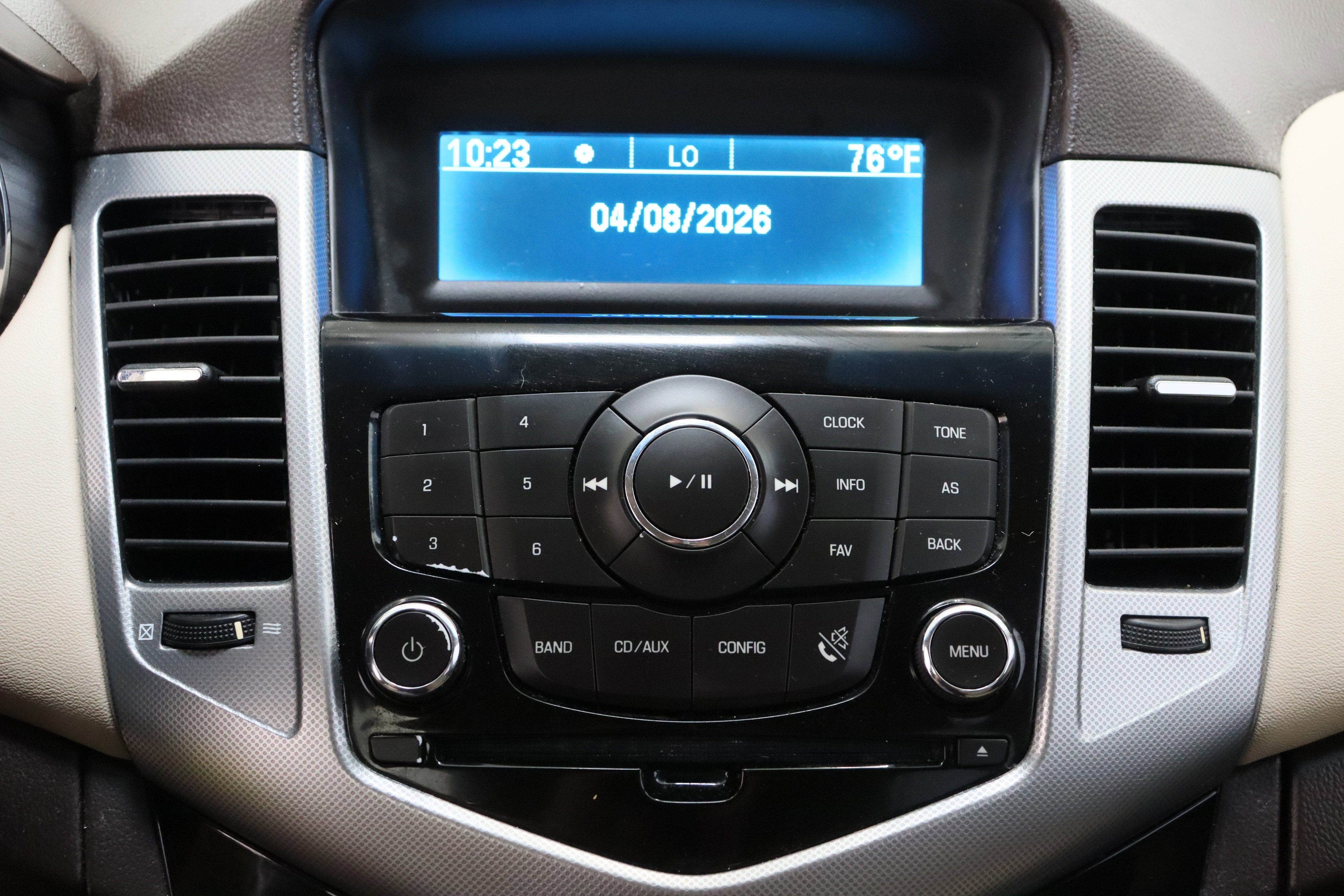 Used 2011 Chevrolet Cruze LTZ image 18