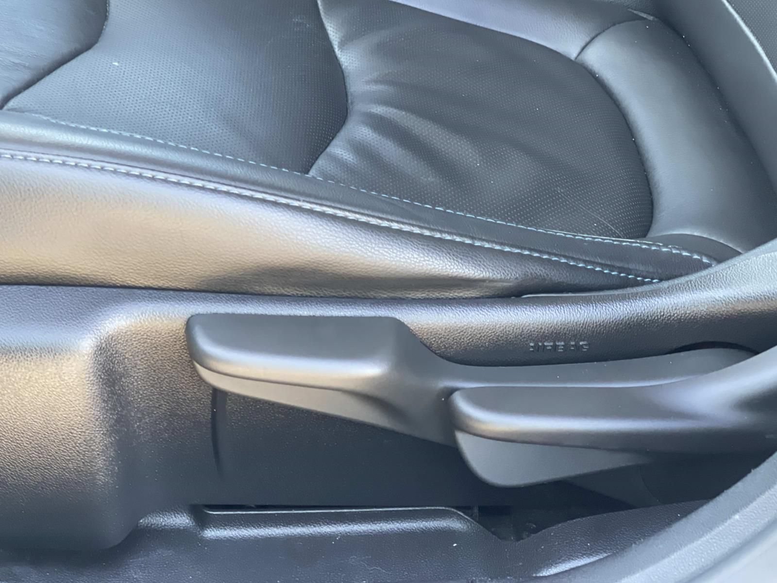 Used 2018 Chevrolet Volt LT w/ LT Driver Confidence Package FWD image 17
