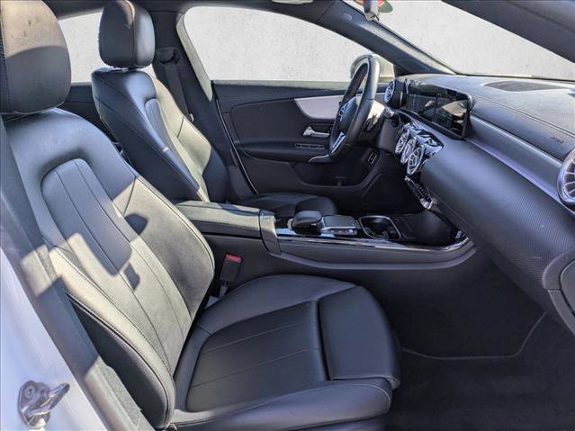 Used 2021 Mercedes-Benz CLA 250 image 21