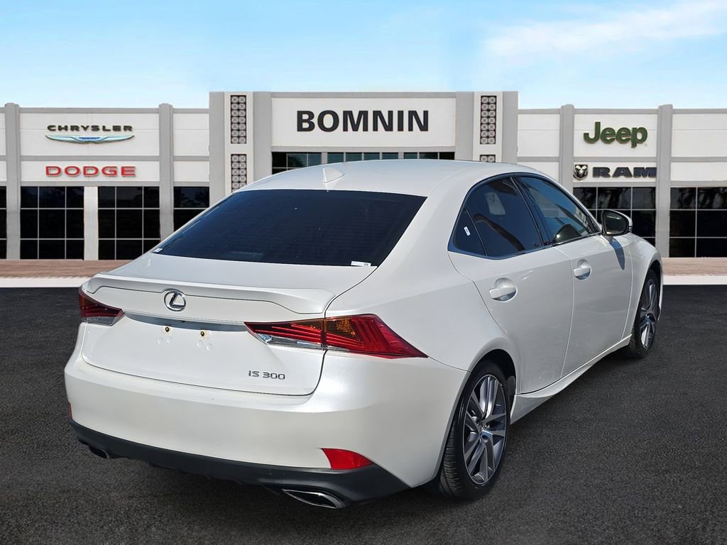 Used 2020 Lexus IS 300 image 3