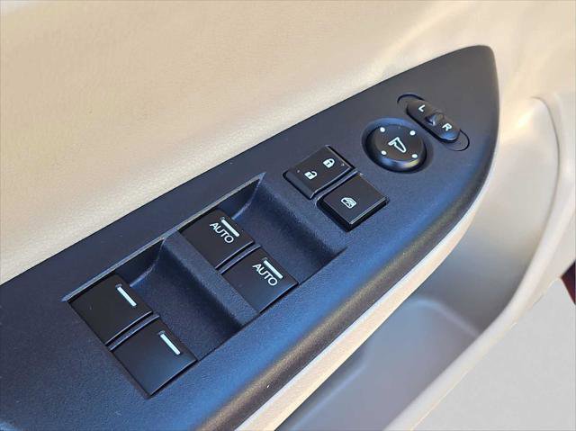 Used 2017 Honda Accord Touring image 12