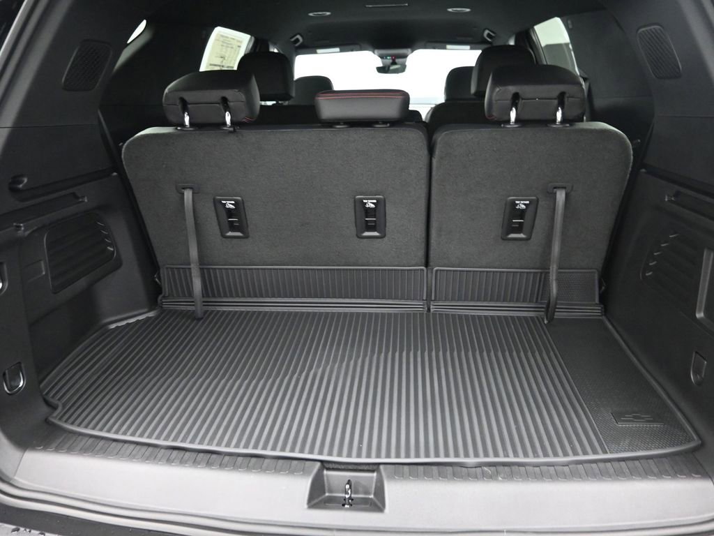 New 2026 Chevrolet Traverse Z71 w/ Driver Confidence Package image 10