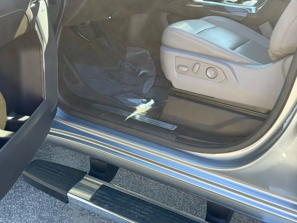 Used 2024 Chevrolet Silverado 3500 LTZ w/ LTZ Plus Package image 27