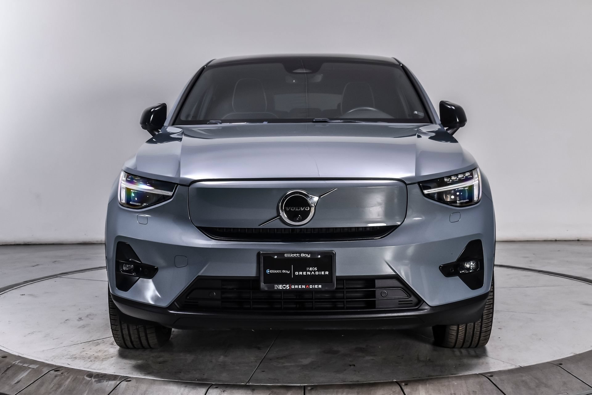 Used 2023 Volvo C40 P8 Recharge Ultimate AWD/4WD image 9
