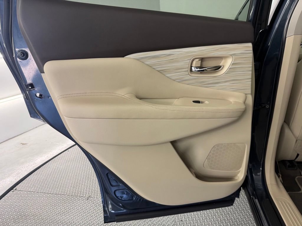 Used 2018 Nissan Murano SL w/ Cargo Package FWD image 36