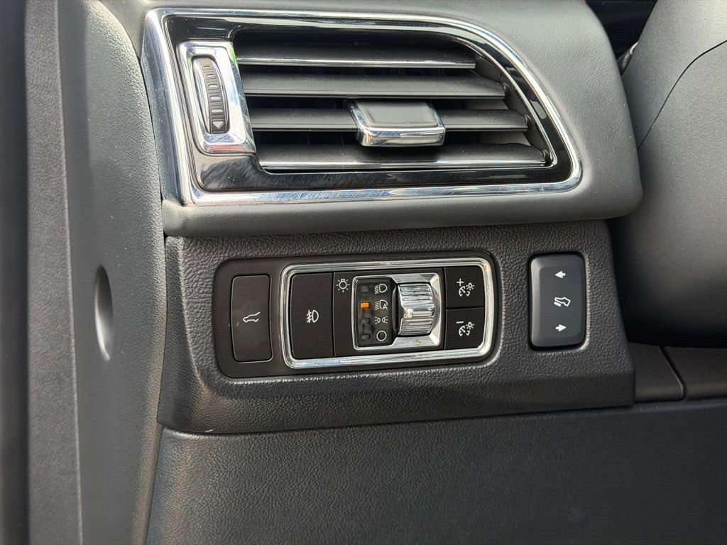 Used 2023 Lincoln Navigator Black Label AWD/4WD image 27