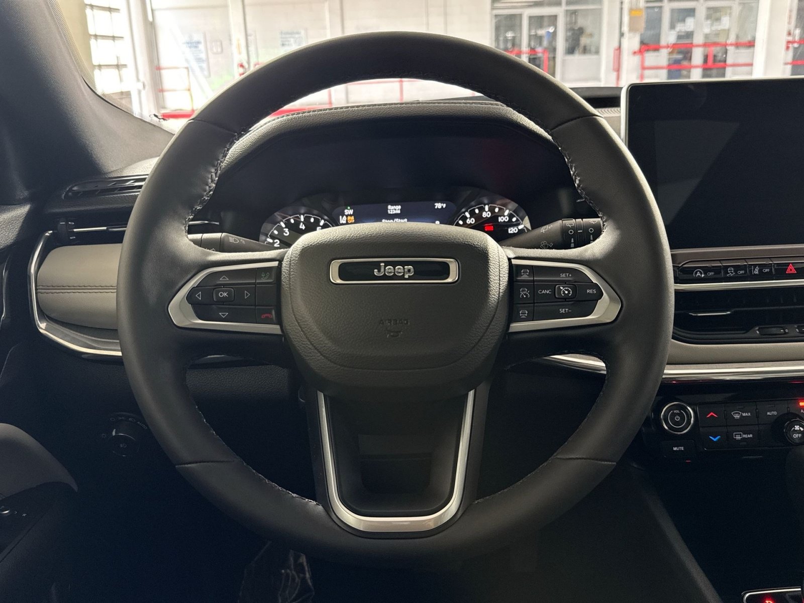 Used 2024 Jeep Compass Limited w/ Sun and Sound Group AWD/4WD image 16