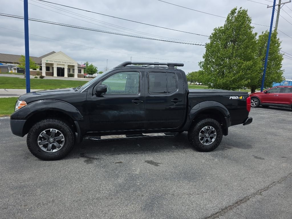 Used 2017 Nissan Frontier PRO-4X AWD/4WD image 2