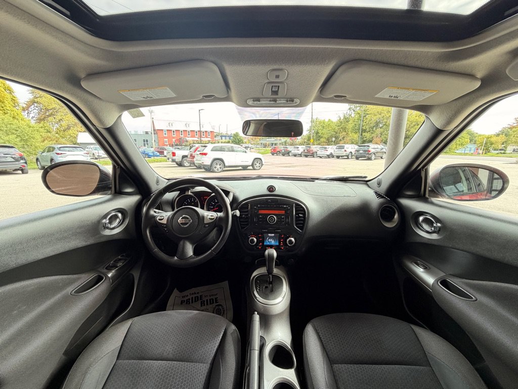 Used 2012 Nissan Juke SV AWD/4WD image 18