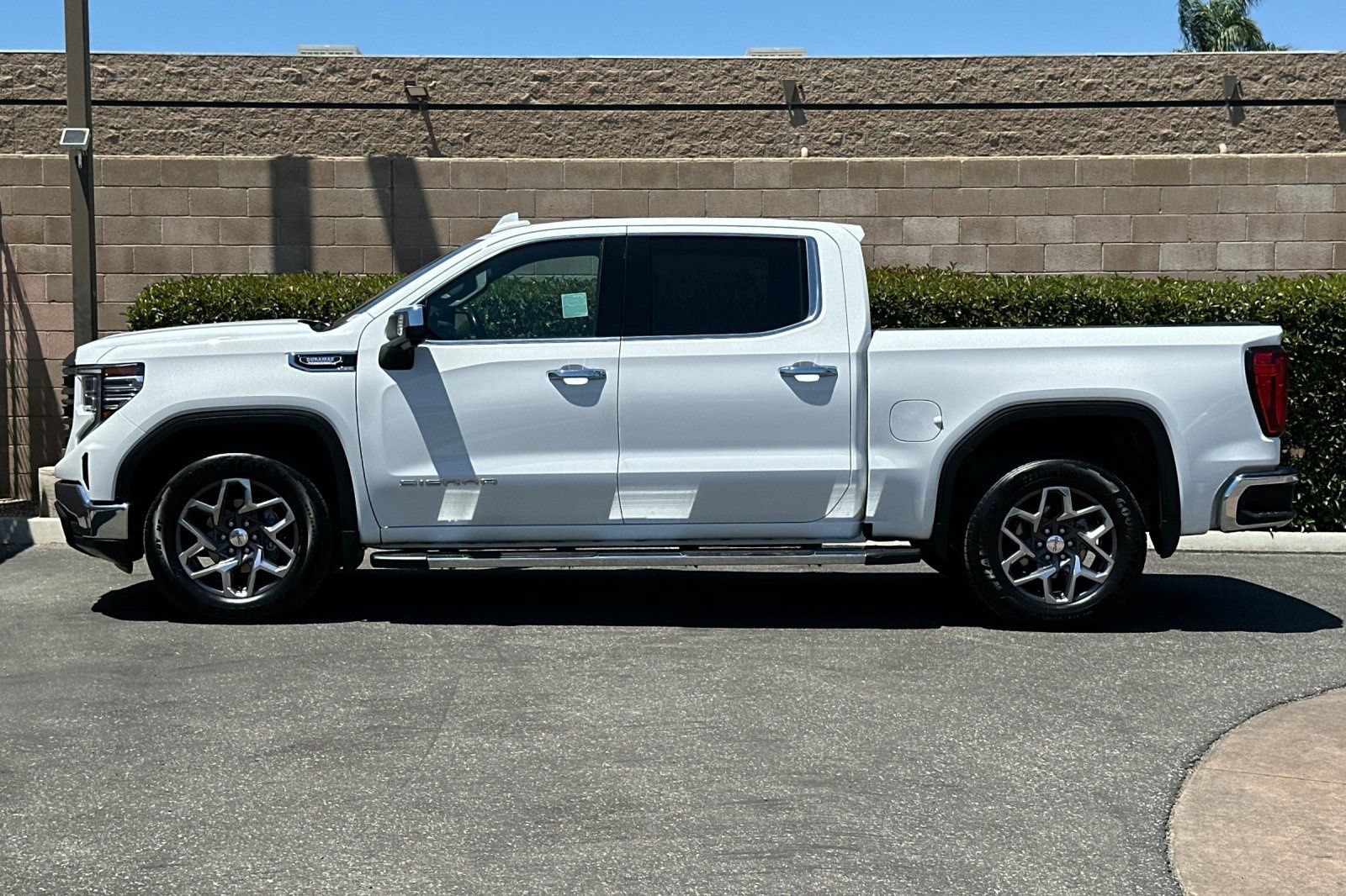 Certified 2023 GMC Sierra 1500 SLT w/ SLT Premium Package RWD image 7
