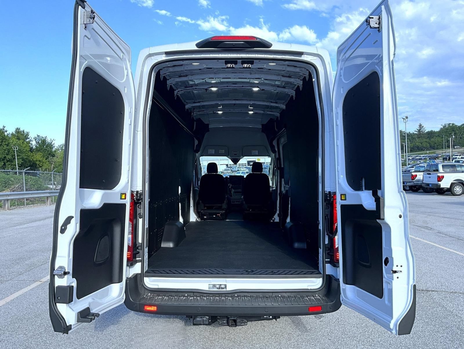 New 2026 Ford Transit 250 148 High Roof Extended w/ Load Area Protection Package RWD image 9