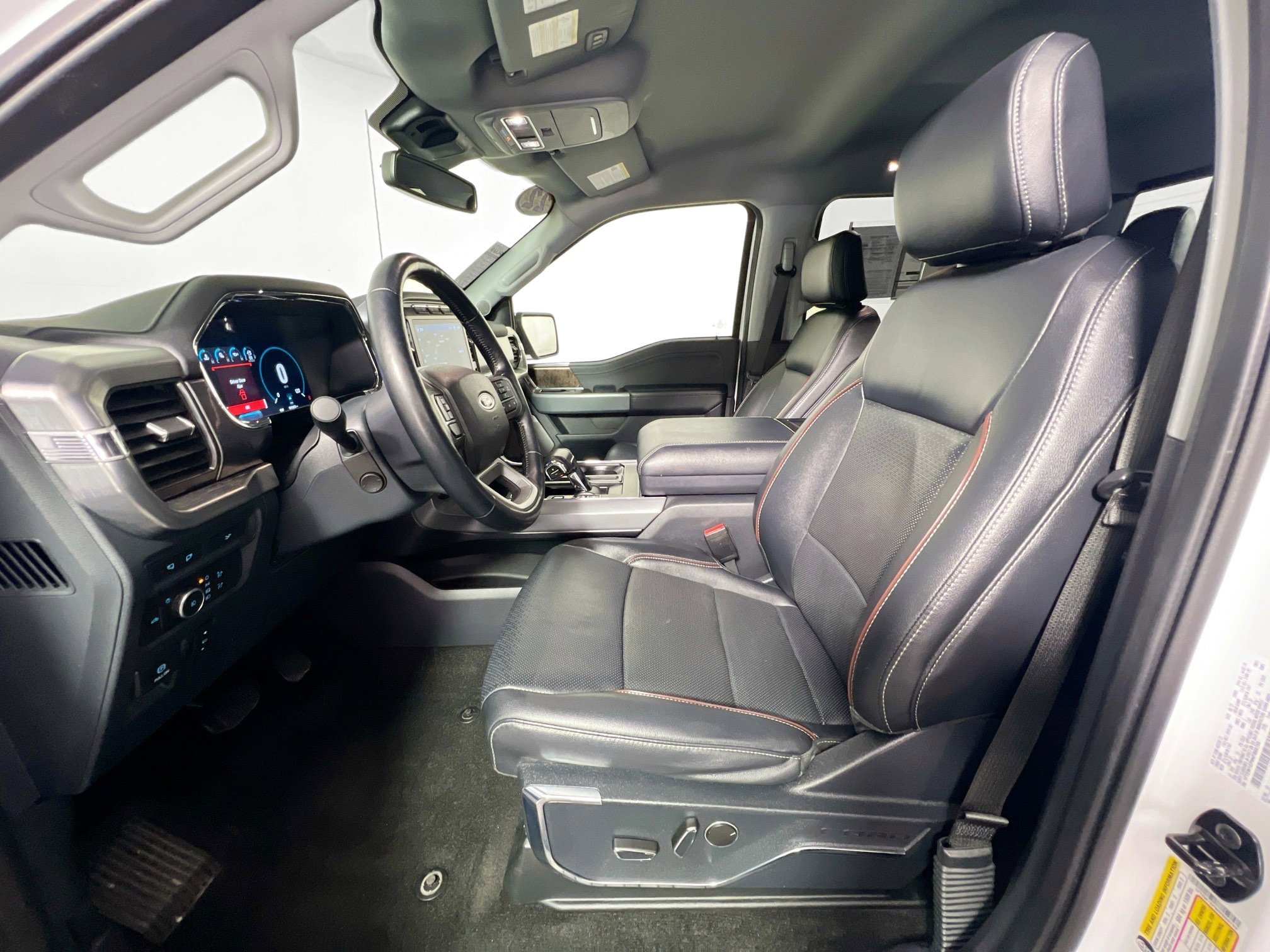 Used 2022 Ford F150 Lariat w/ Equipment Group 502A High image 14