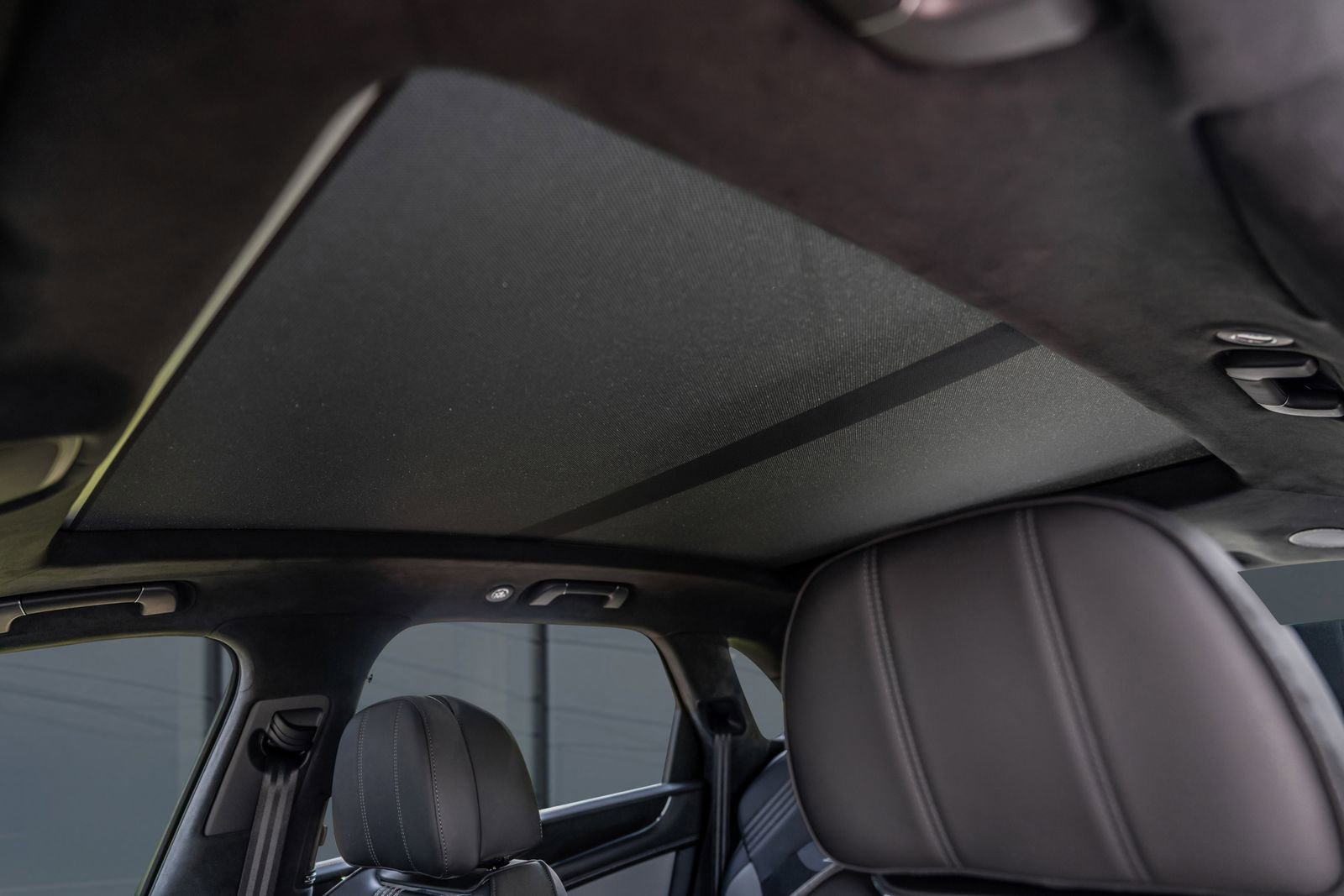 New 2025 Bentley Bentayga image 63