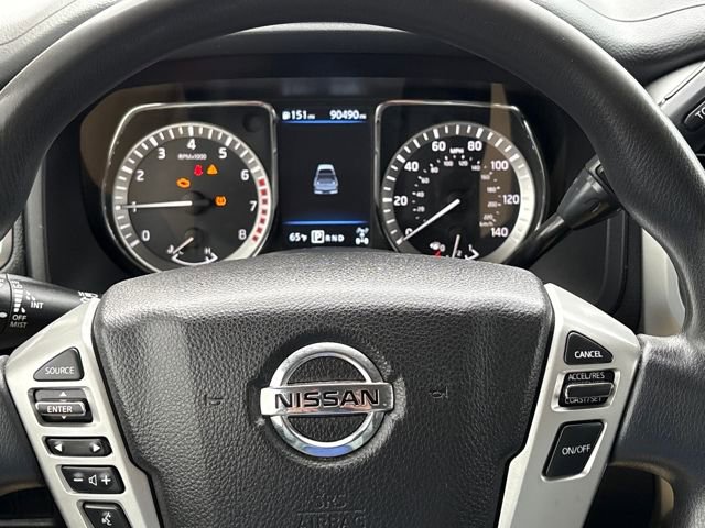 Used 2019 Nissan Titan SV image 20