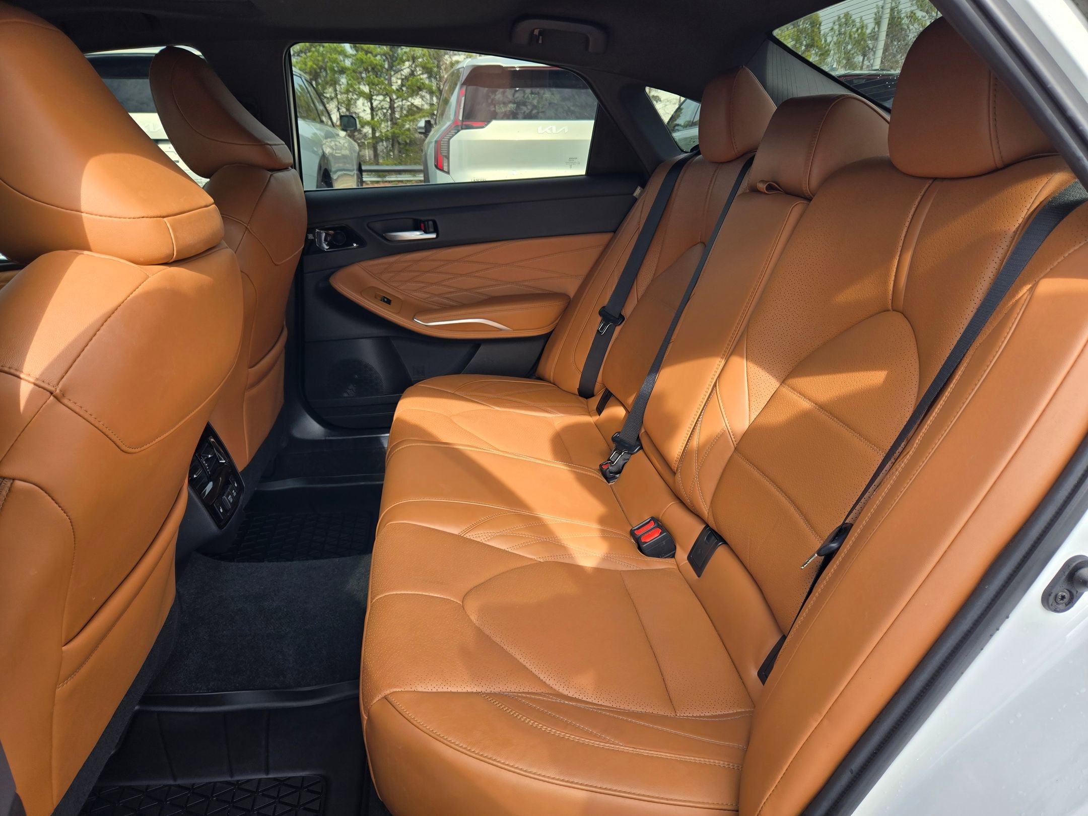 Used 2022 Toyota Avalon Limited w/ Advanced Safety Package image 32