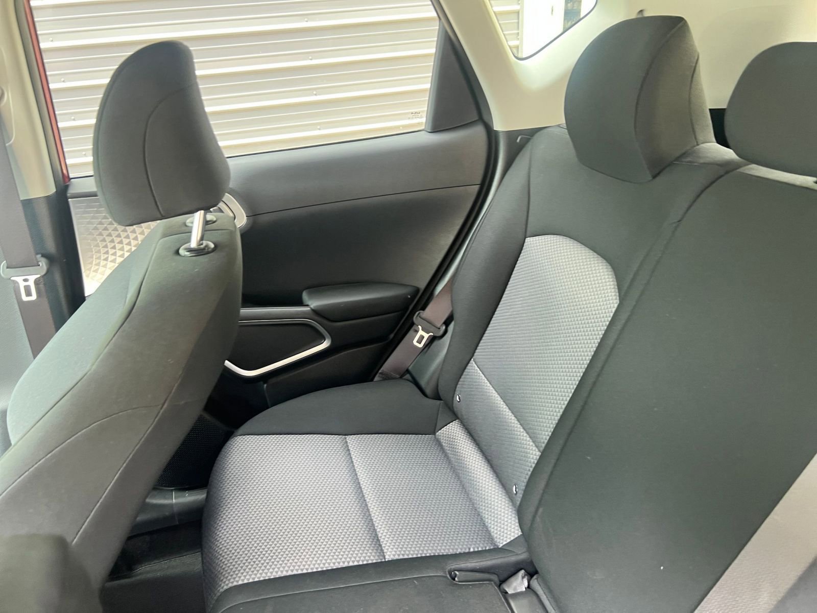 Used 2025 Kia Soul LX w/ LX Technology Package FWD image 34