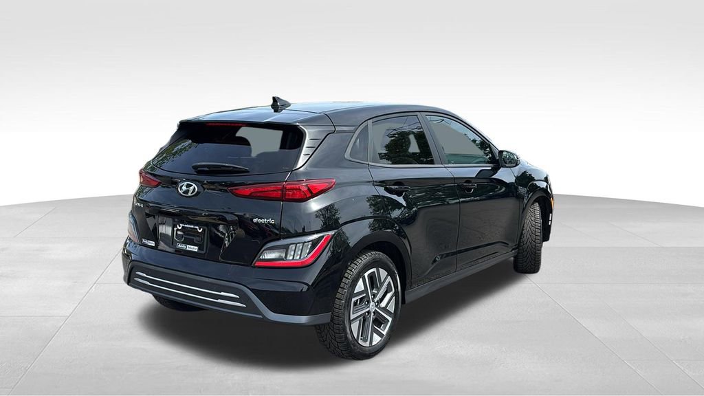 Used 2023 Hyundai Kona Limited w/ Cargo Package FWD image 7