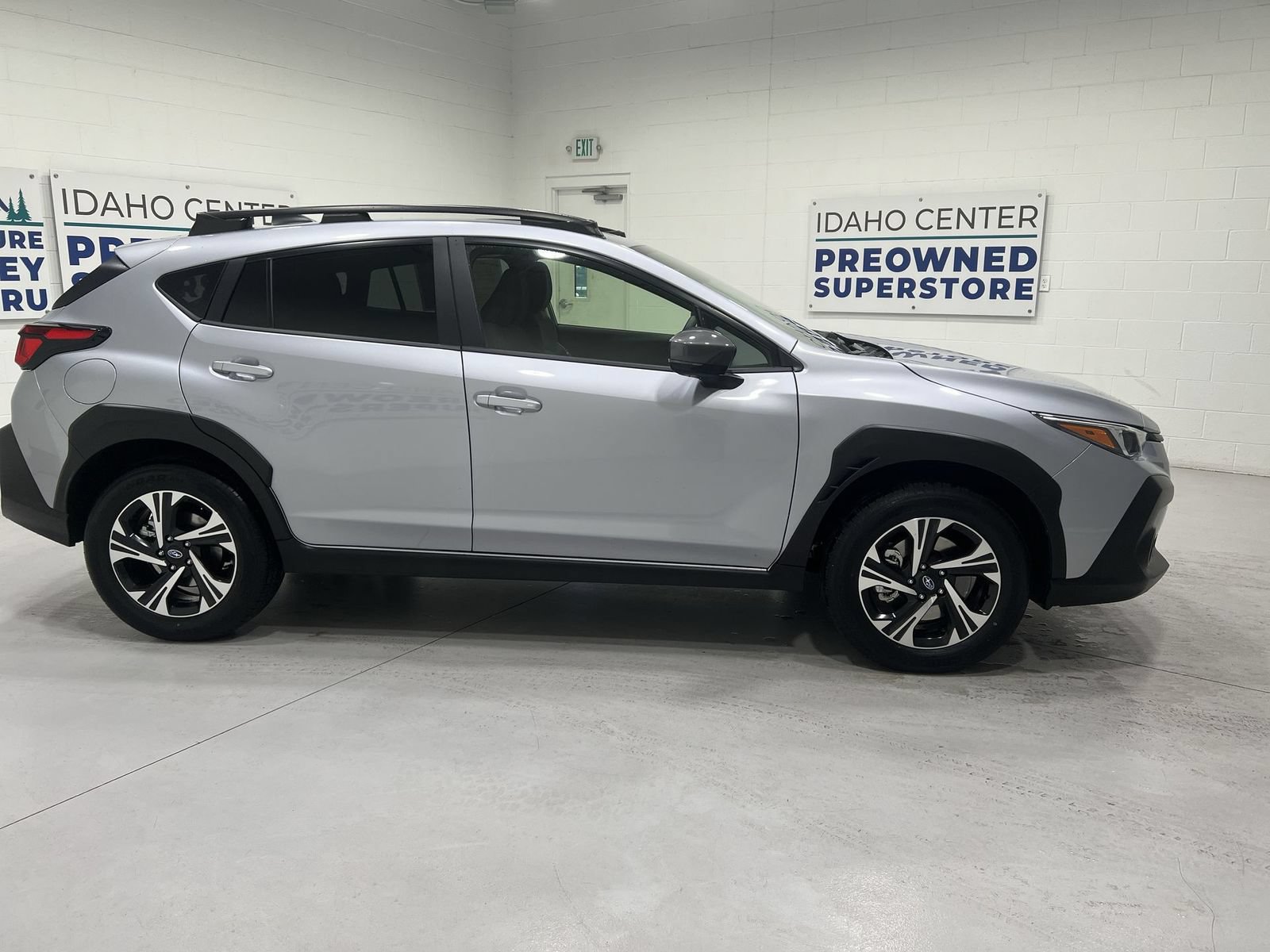 Certified 2025 Subaru Crosstrek 2.5i Premium AWD/4WD image 9