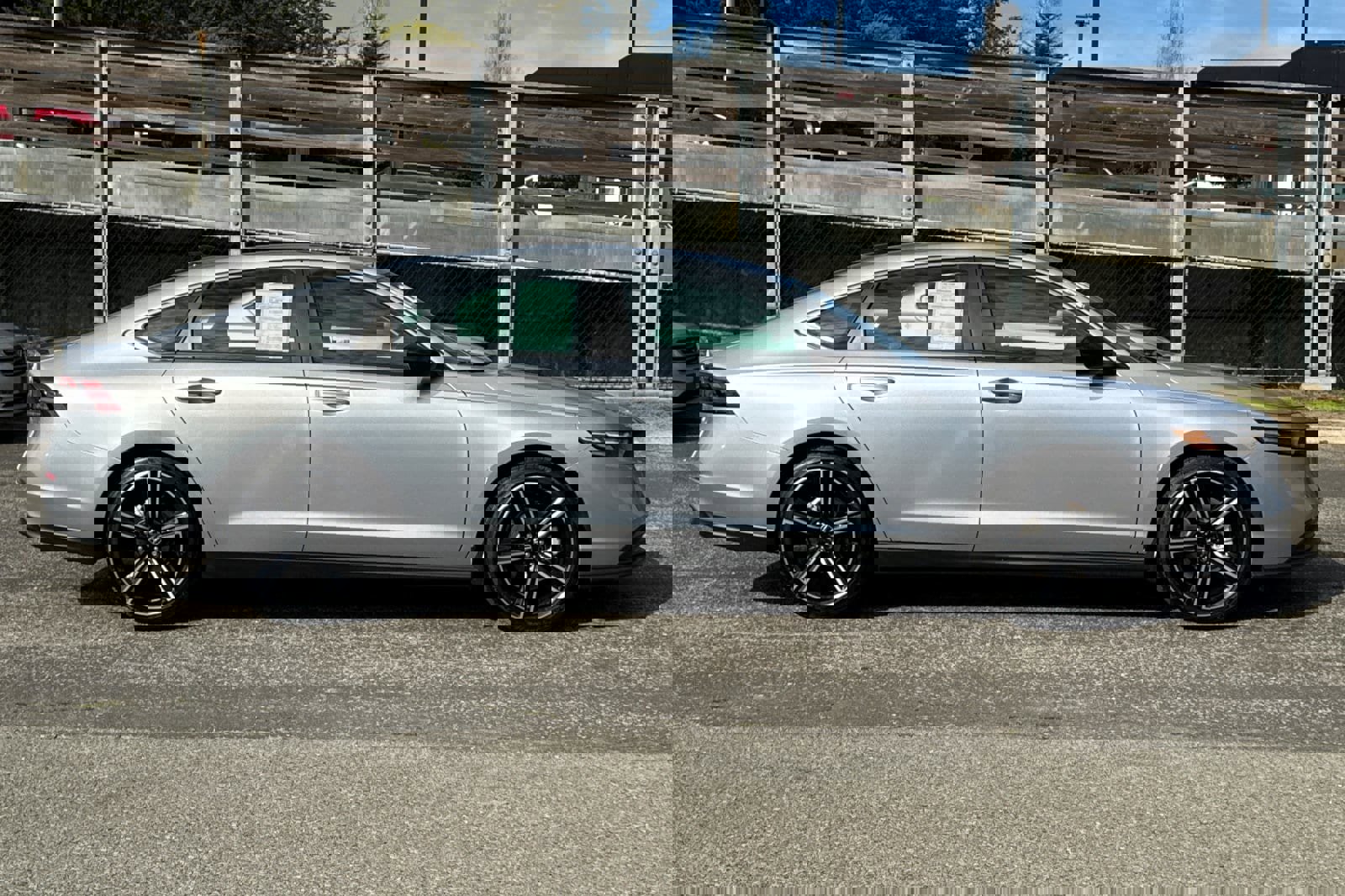 Used 2025 Honda Accord Sport image 3