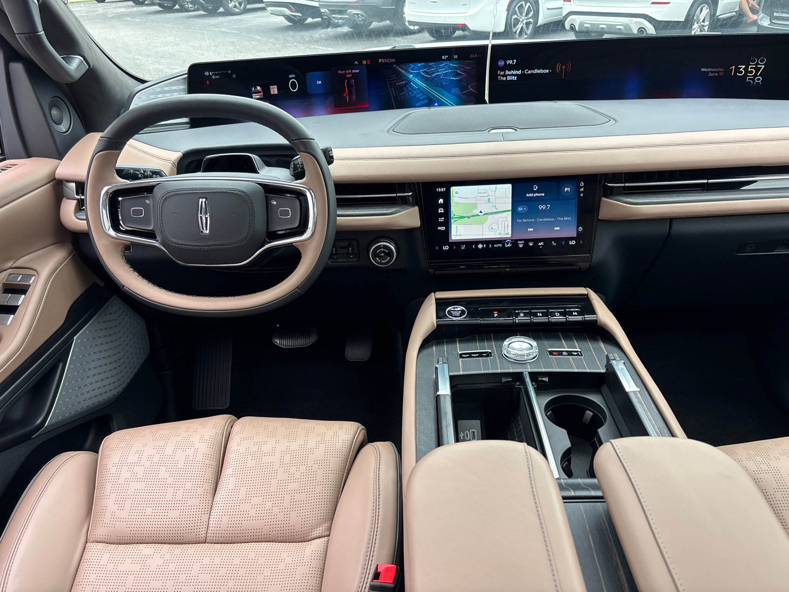 New 2026 Lincoln Navigator L Black Label AWD/4WD image 28