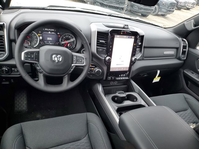 New 2026 RAM 1500 4x4 Crew Cab image 6